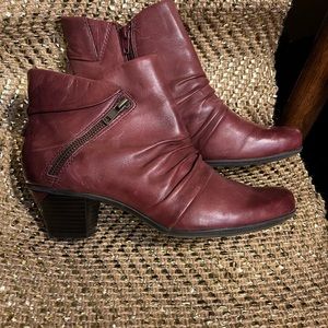 Earth Pegasus Brown Leather Boots Women sz 8.5